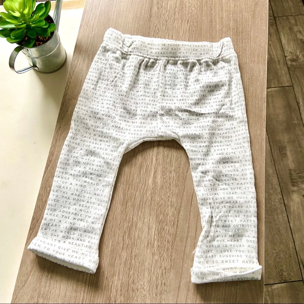 CARTERS 3 pc set with FREE Handmade card NWT❤️